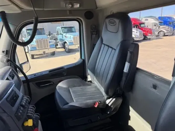 2023 Peterbilt 567