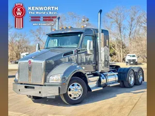 2021 KENWORTH T880