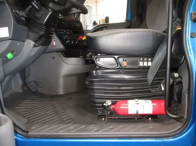 2021 NAVISTAR INTERNATIONAL LT625 SLPR CAB
