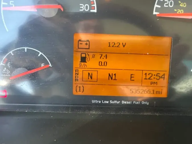 2014 VOLVO VNL64TRACTOR