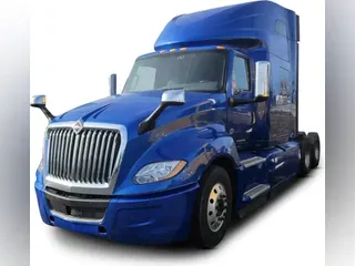 2022 International LT625