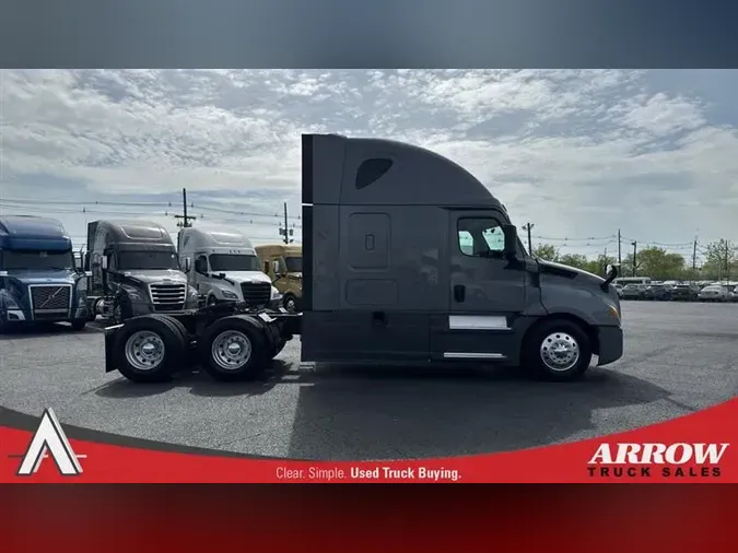 2020 FREIGHTLINER CASCADEVO1