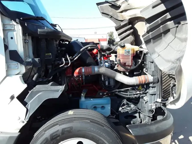 2020 NAVISTAR INTERNATIONAL LT625 SLPR CAB