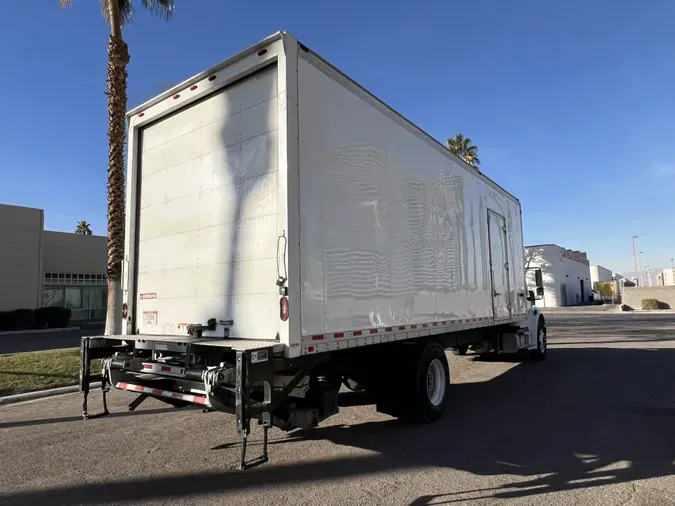 2018 FREIGHTLINER/MERCEDES M2 106