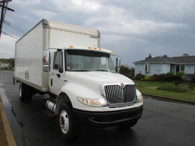 2012 INTERNATIONAL 4300