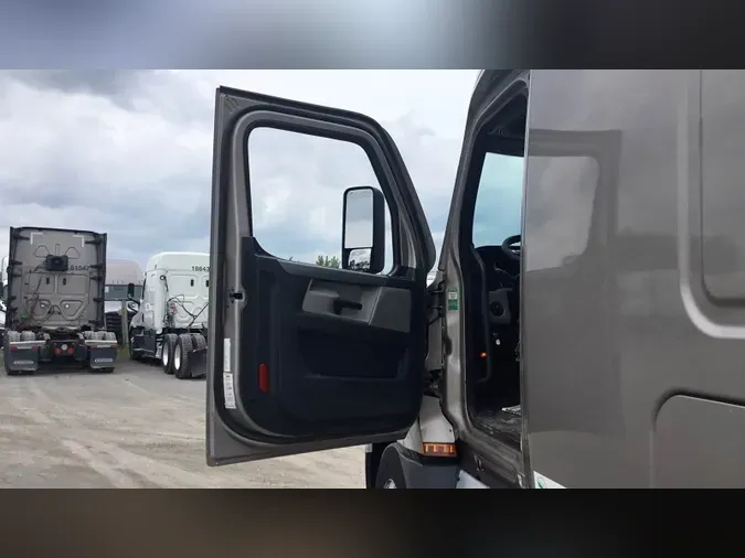 2021 Freightliner Cascadia
