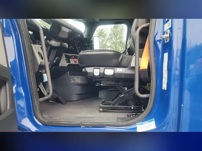 2020 FREIGHTLINER CA126