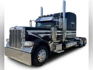 2021 Peterbilt 389