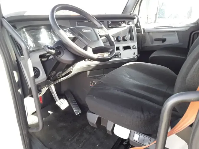 2020 FREIGHTLINER/MERCEDES NEW CASCADIA 11633ee2b93075d300d2a2d9d0ff096f2b1