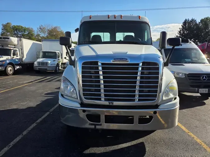 2019 FREIGHTLINER/MERCEDES CASCADIA 125