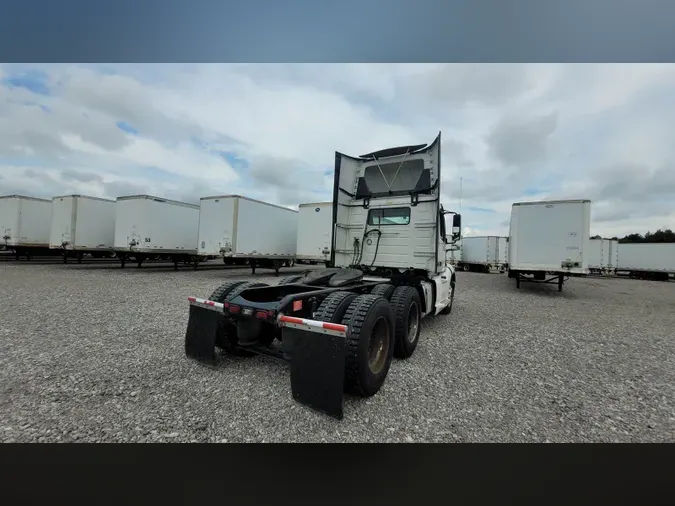 2019 Volvo VNL300