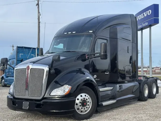 2022 KENWORTH T680