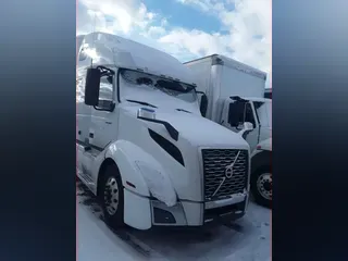 2019 VOLVO VNL64T-760