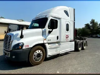 2016 FREIGHTLINER Cascadia