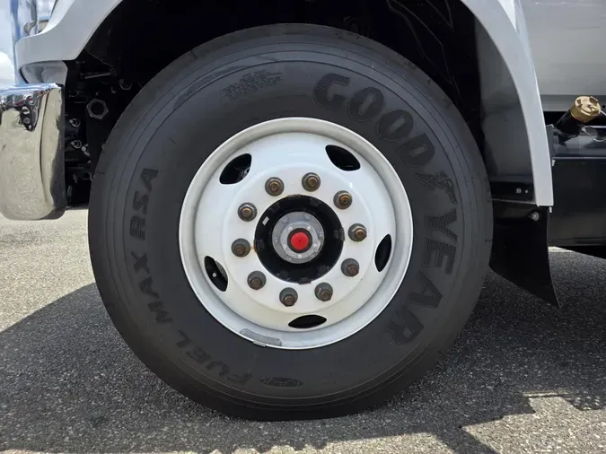 2025 Ford F-650