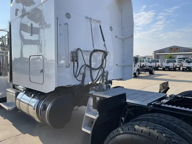 2019 Peterbilt 389