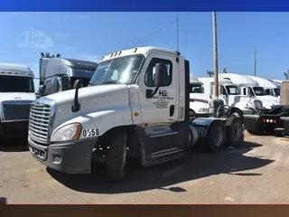 2015 FREIGHTLINER CASCADIA 113