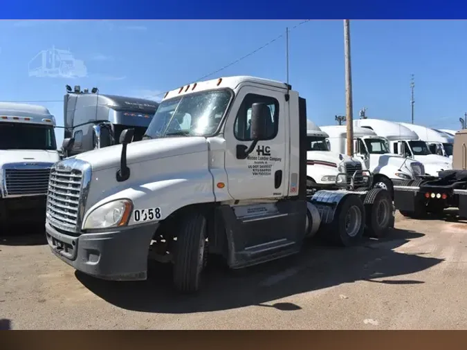 2015 FREIGHTLINER CASCADIA 1133402be502f0aa1496d1f1d3e7271e0b1