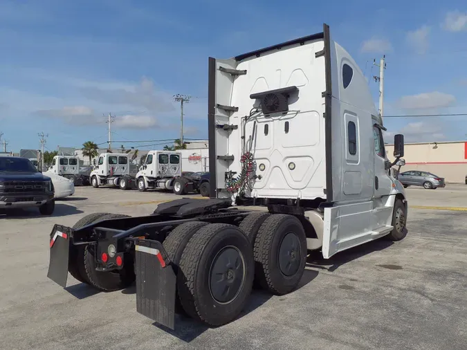 2019 FREIGHTLINER/MERCEDES CASCADIA 125