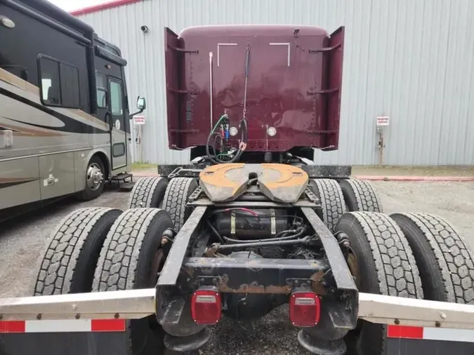 2018 Freightliner 122SD