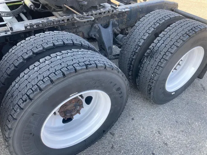 2019 International LT625