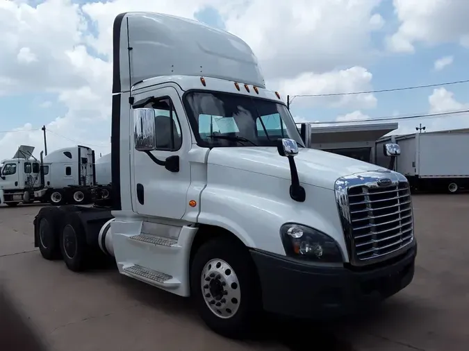 2020 FREIGHTLINER CASCADIA 125