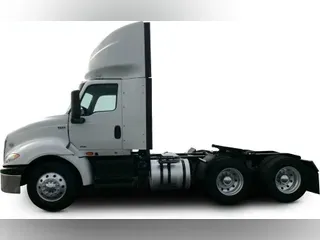2021 International RH613