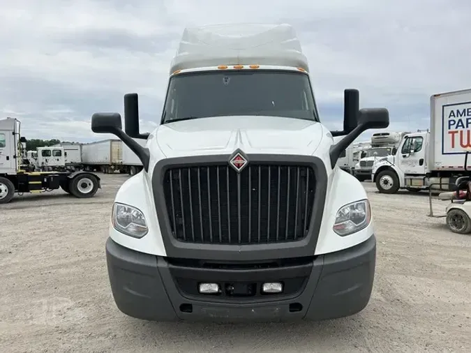 2021 INTERNATIONAL LT