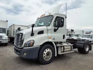2020 FREIGHTLINER CASCADIA 113