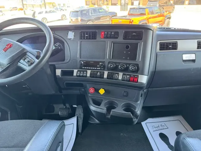 2022 KENWORTH T680