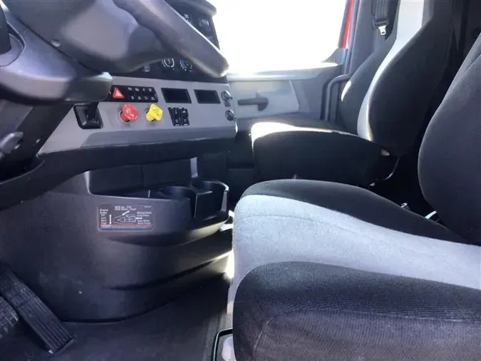 2020 FREIGHTLINER CA116