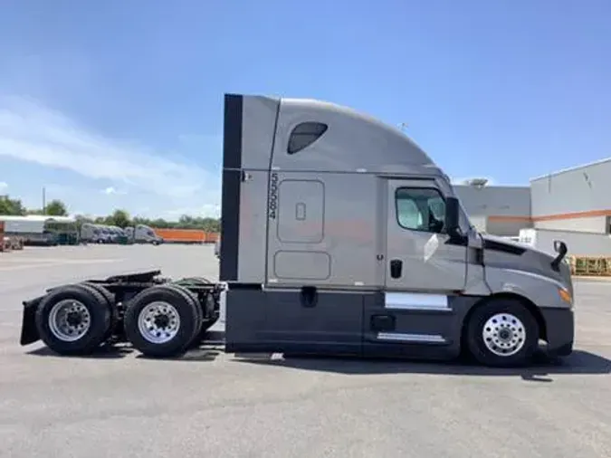 2023 Freightliner Cascadia