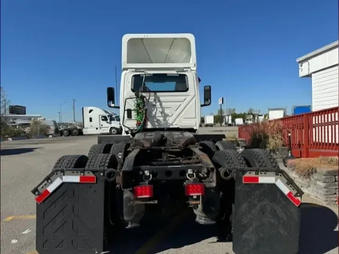 2018 NAVISTAR INTERNATIONAL LT625 DAYCAB T/A