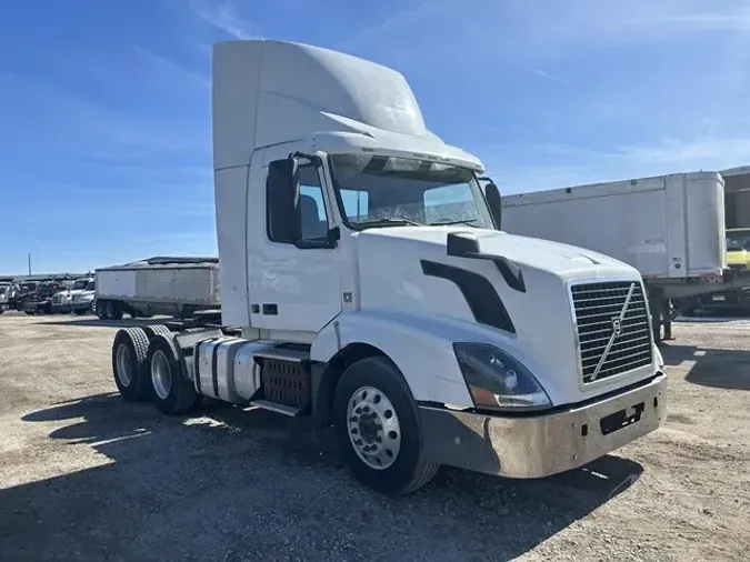 2013 VOLVO VNL64T300