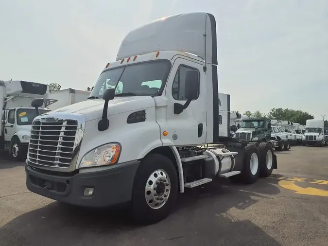 2018 FREIGHTLINER CASCADIA 113" DAYCAB3417fa40b8d96a775538c34d888a1619