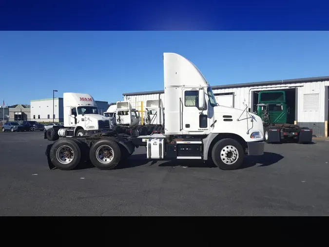 2018 Mack CXU (PINNACLE)