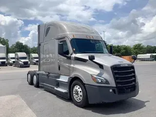 2023 Freightliner Cascadia