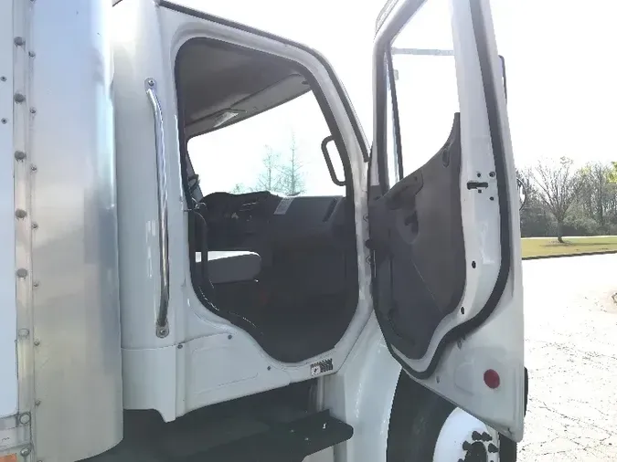 2018 Freightliner M2