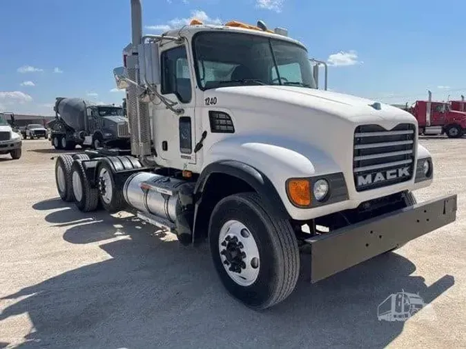 2005 MACK GRANITE CV713341a7721da38c51746d7ff5d84360110
