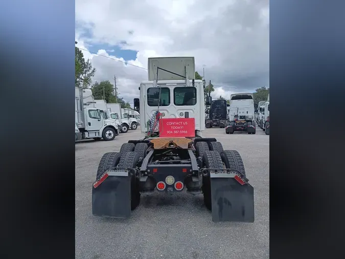 2017 FREIGHTLINER CASCADIA 125