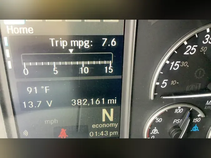 2023 Freightliner Cascadia 126