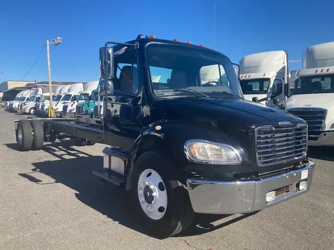 2019 FREIGHTLINER/MERCEDES M2 106