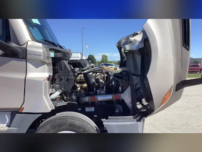 2023 Freightliner Cascadia 126