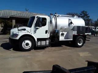 2016 Freightliner M2 106
