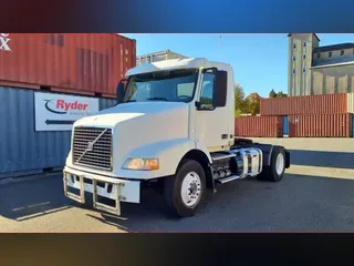 2014 VOLVO VNM42TRACTOR