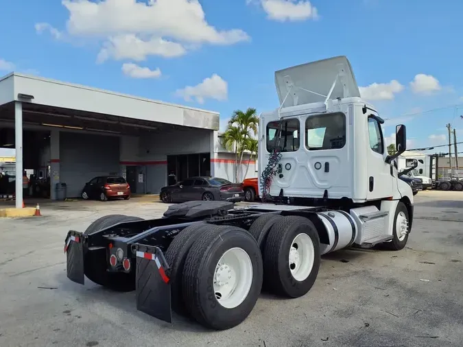 2019 FREIGHTLINER/MERCEDES NEW CASCADIA PX12664