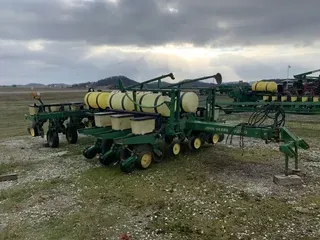 1992 John Deere 7200