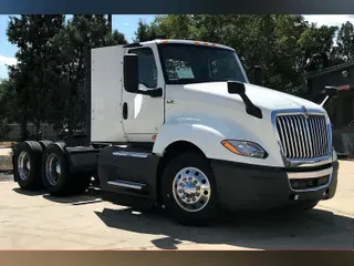 2021 INT LT625 6x4