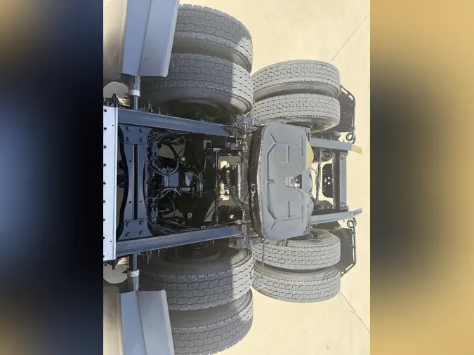 2023 Freightliner Cascadia342eb4ea6bad217a1e01ee4891b0e22e