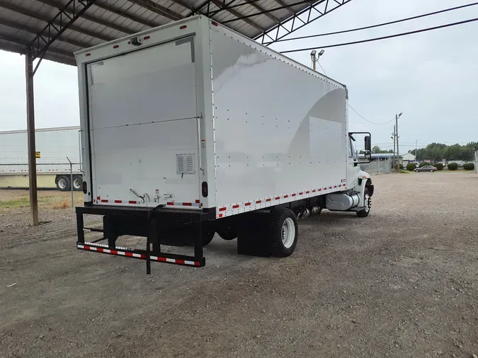 2019 NAVISTAR INTERNATIONAL 4300 LP